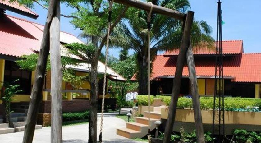 Tanisa Resort Chumphon Exteriör bild
