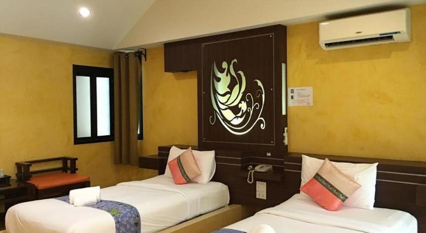 Tanisa Resort Chumphon Exteriör bild