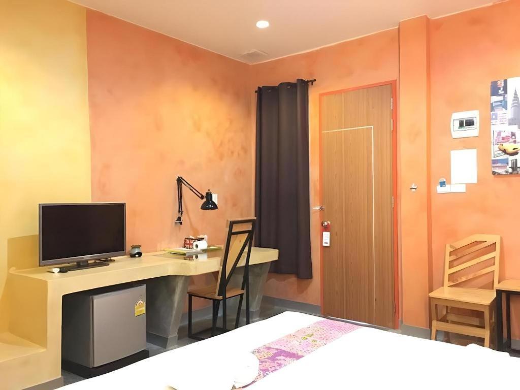 Tanisa Resort Chumphon Exteriör bild